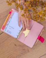 Týdenní diář 2027 Notique Refill kroužkový 12,5 x 19 cm fuchsiový (9)