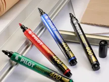 Popisovač zkosený Pilot Permanent Marker 400 - zelený (3)