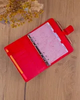 Týdenní diář 2027 Notique Refill kroužkový 12,5 x 19 cm sytě červený (3)