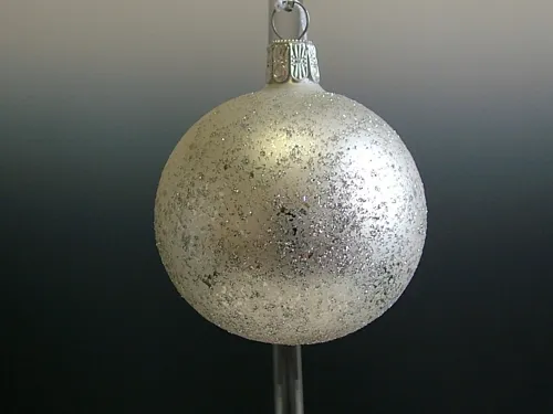 Vánoční skleněné koule 7cm, hladké, bílé, mat, hubkovaný dekor, 6ks