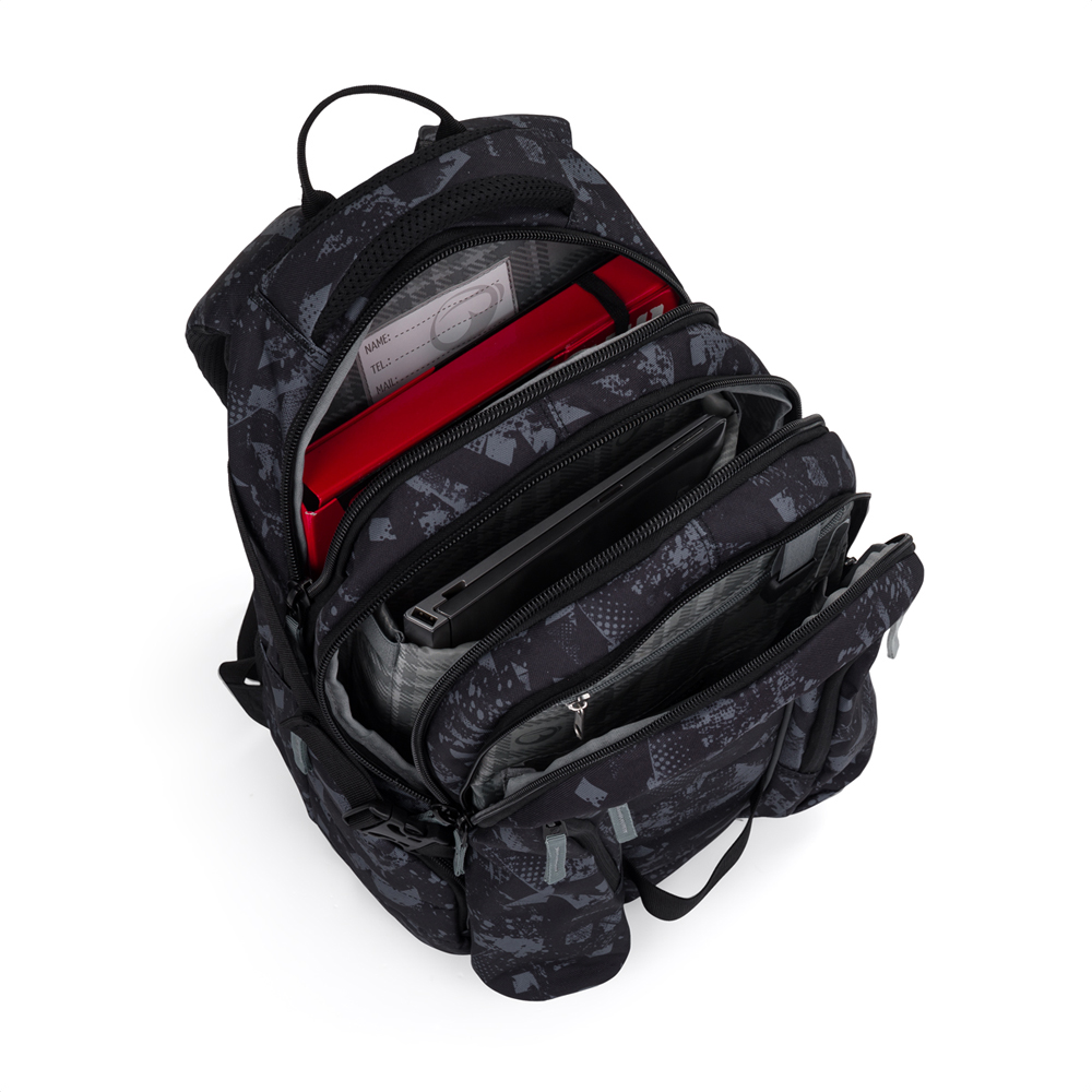 Vnitřní uspořádání batohu Bagmaster BAG 24 B – komory a přihrádka na notebook