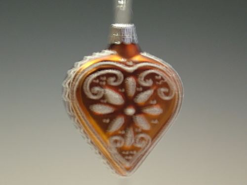 Vánoční skleněná ozdoba - Perník srdce ploché, mat, plastický dekor, sypaný