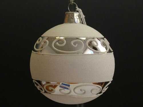Vánoční skleněné koule 7cm, hladké, stříbrné, lesk, bílý plastický dekor 6ks