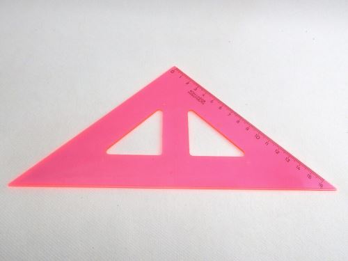 Trojúhelník 45/177 Koh-i-noor - růžový