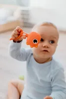 Silikonové chrastítko dino, 2 ks (2)
