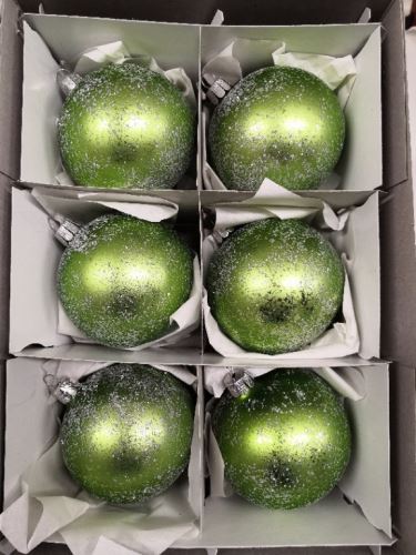 Vánoční skleněné koule 7cm, hladké, stříbřené, světle zelené, mat, hubkovaný dekor, 6ks